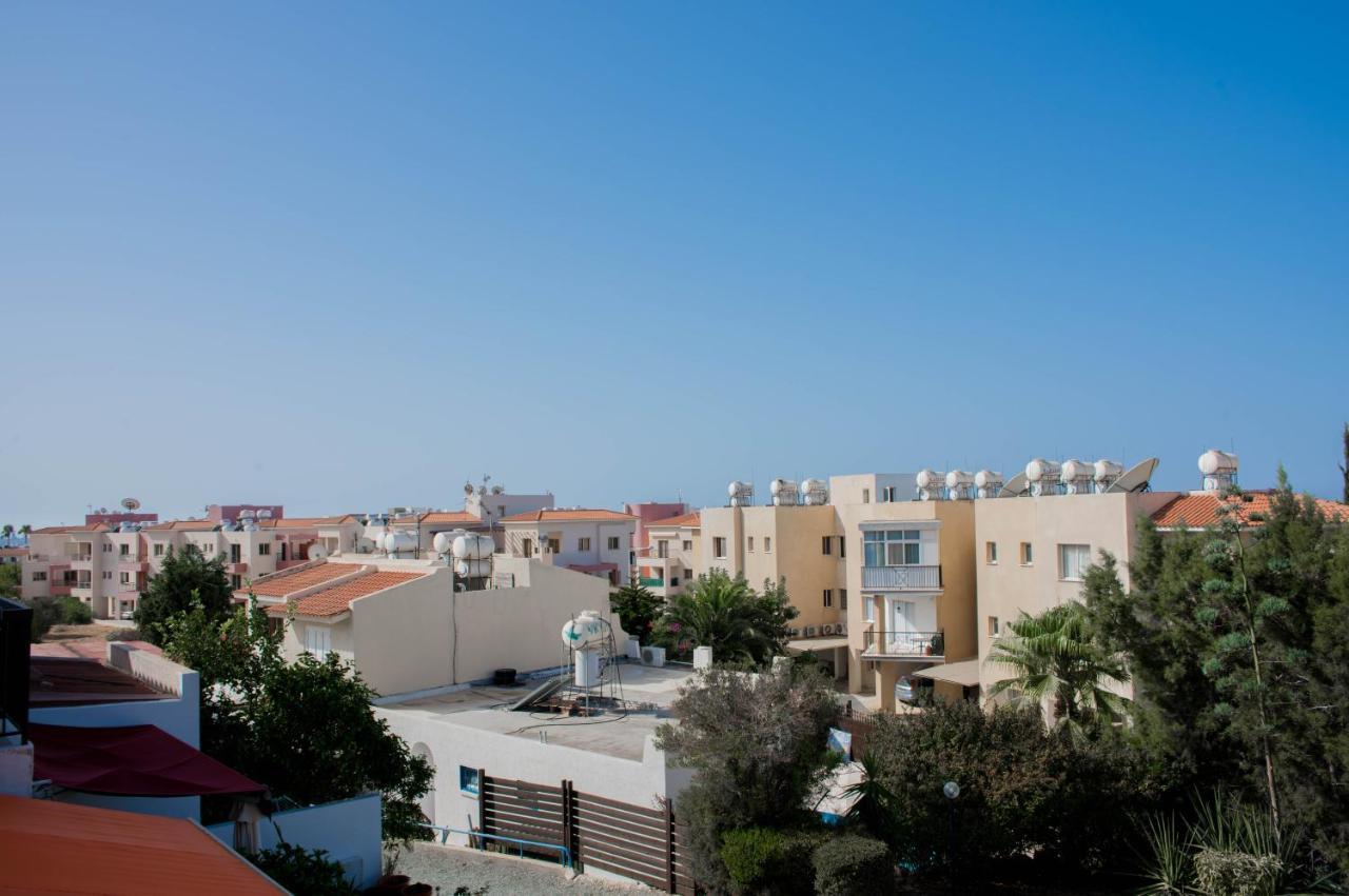 Modern Apartment Not Far From The Beach Paphos Kültér fotó
